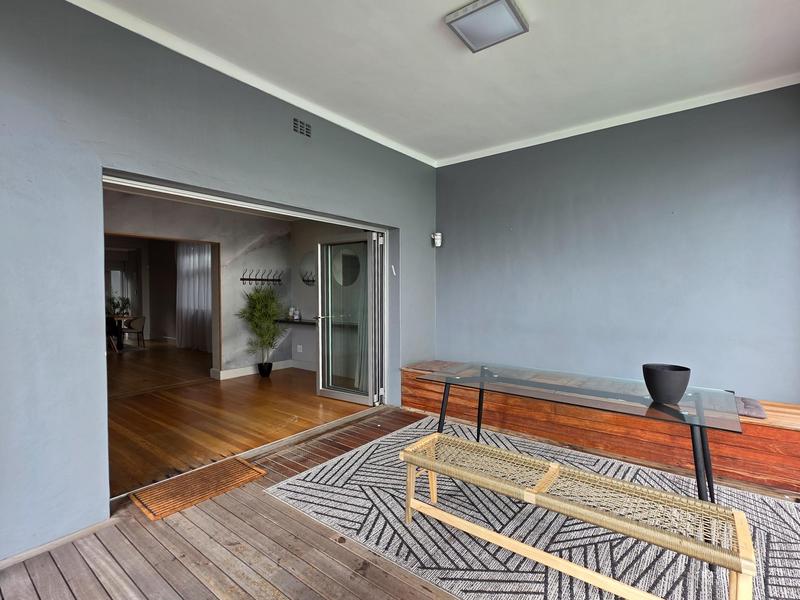 4 Bedroom Property for Sale in Bantry Bay Western Cape